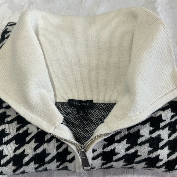 Talbots Women's size Medium Black White Houndstooth Quarter Zip Sweater - Picture 12 of 12